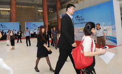 UniStrong��������Ƭ����